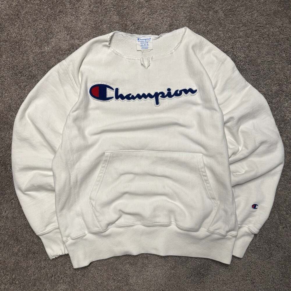 Vintage Champion Reverse Weave White Embroidered Logo Crewneck Sweatshirt Medium